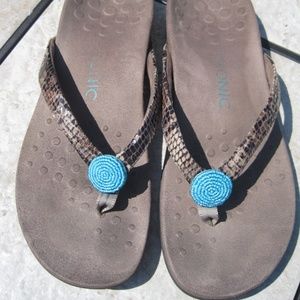 Vionic Natural Snake Flip Flps Orthaheel Tech